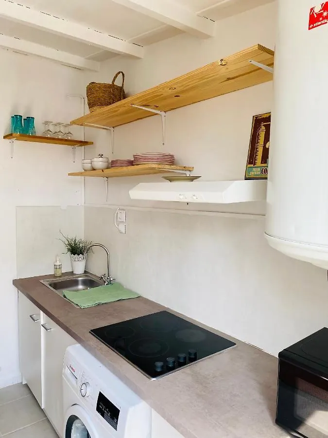 Maisonnette Climatisee A 35M De La Plage De La Capte Hyeres Villa France